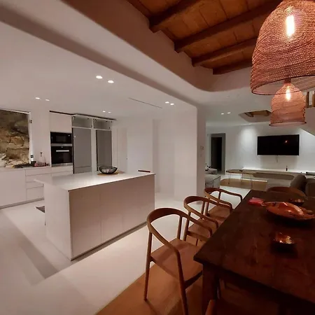 Ria Mar Lion アギオス・ステファノス